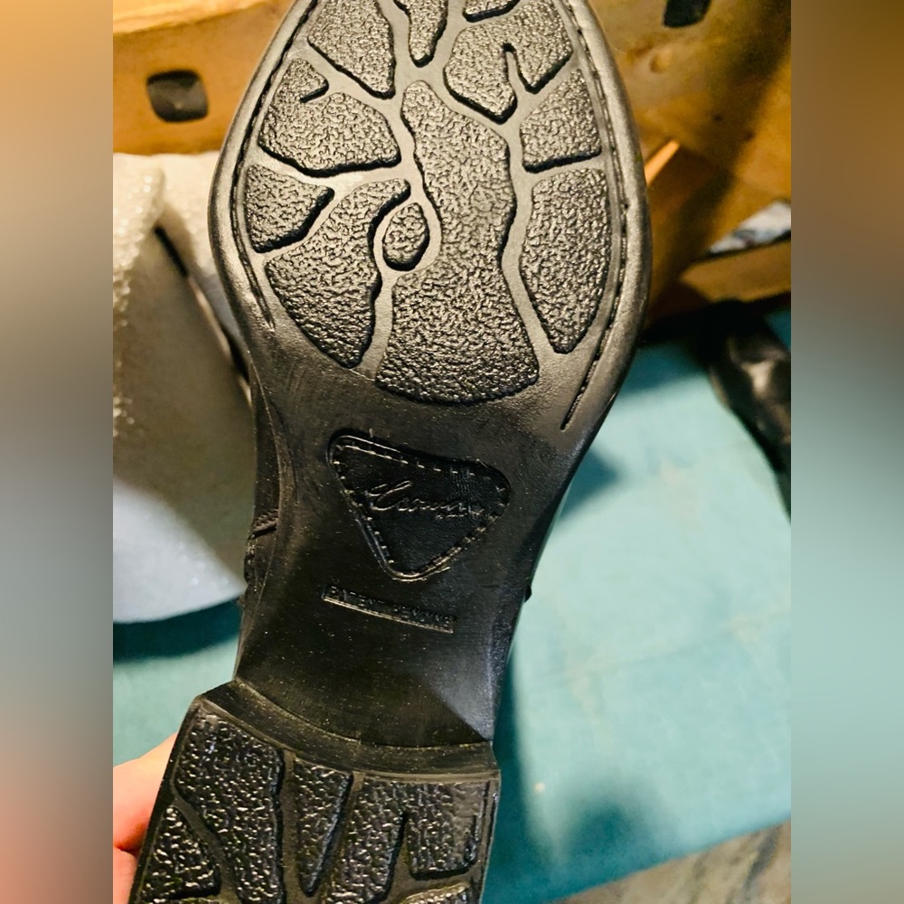 BORN Crown Collection Selyse Riding Boots - Picture 10 of 16